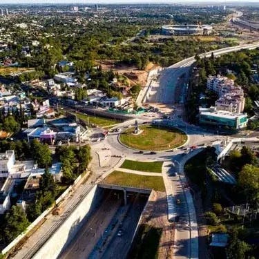 Mujer Urbana, una obra con solución de fondo para la Ciudad de Córdoba